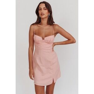 Selfie Leslie Devoted Structured Detail Bust Cami Strap Dress in Pink Size Small